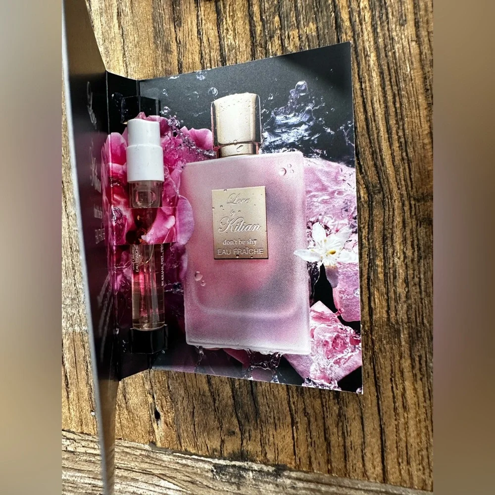 Princess by Kilian & Chanel Chance Mini Perfume Sampler Set - Black & Pink - Picture 5 of 7